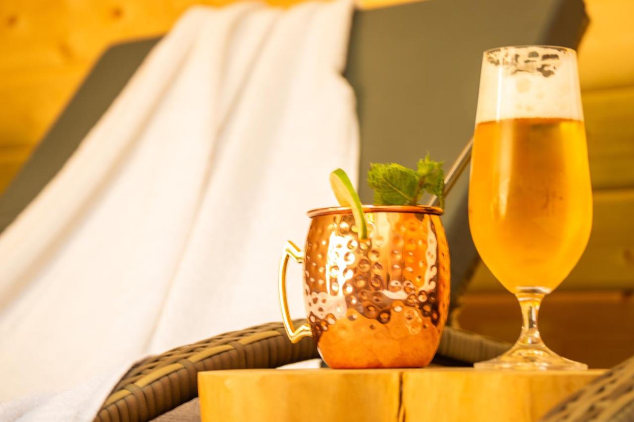 Wellnessoase Mitten In Der Wasserfallstadt Triberg Triberg im Schwarzwald Exterior foto